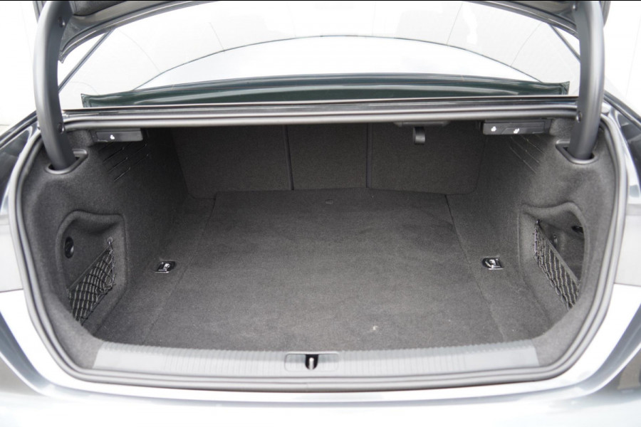 Audi RS5 Coupé 2.9 TFSI quattro / Org. NL / Pano / Head-Up / B&O / Side-Assist / Memory Seat / Carbon inleg