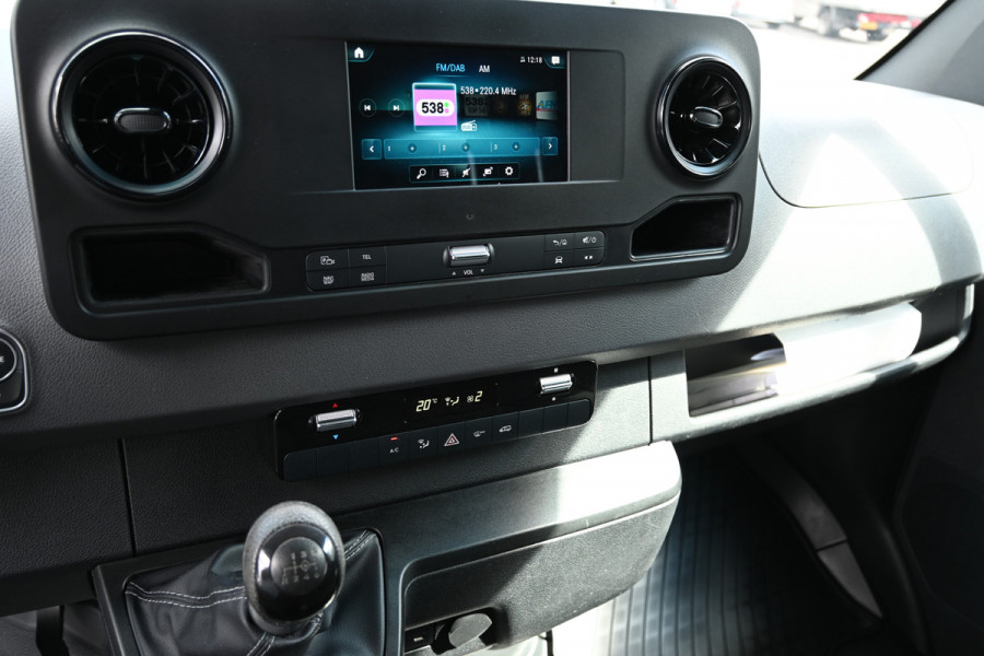 Mercedes-Benz Sprinter 317 CDI L2H1 RWD MBUX met navigatie en camera, Geveerde stoel, Brake assyst, Etc.