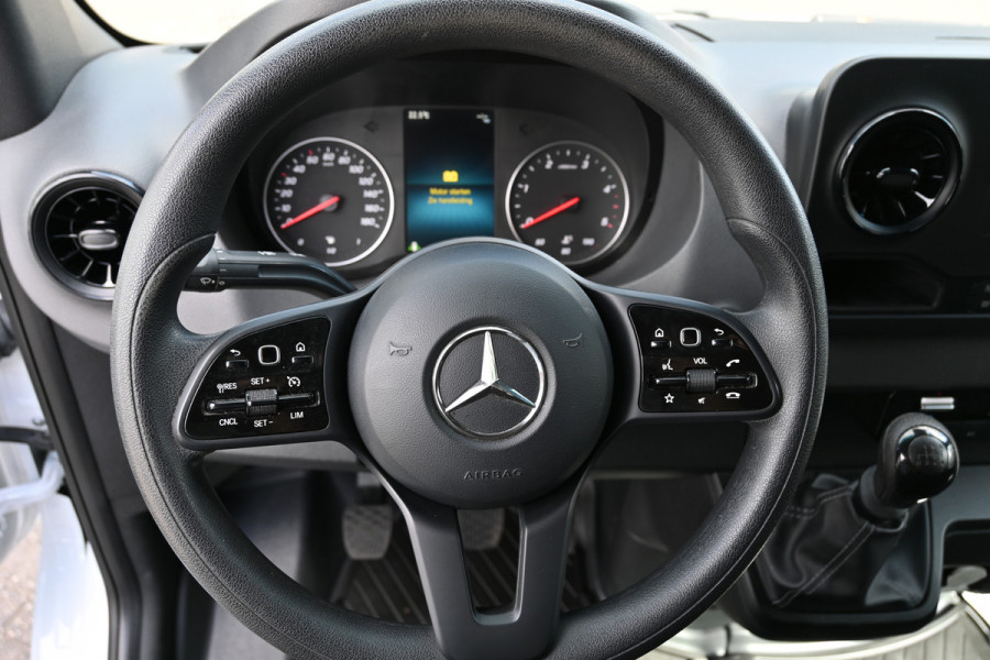 Mercedes-Benz Sprinter 317 CDI L2H1 RWD MBUX met navigatie en camera, Geveerde stoel, Brake assyst, Etc.