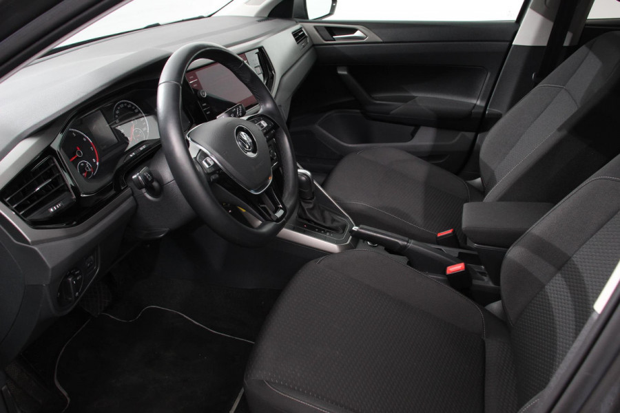 Volkswagen Polo 1.0 TSI DSG Comfortline | Navigatie | App Connect / Apple Carplay / Android Auto | Climate Control | Stoelverwarming | Extra Getint glas