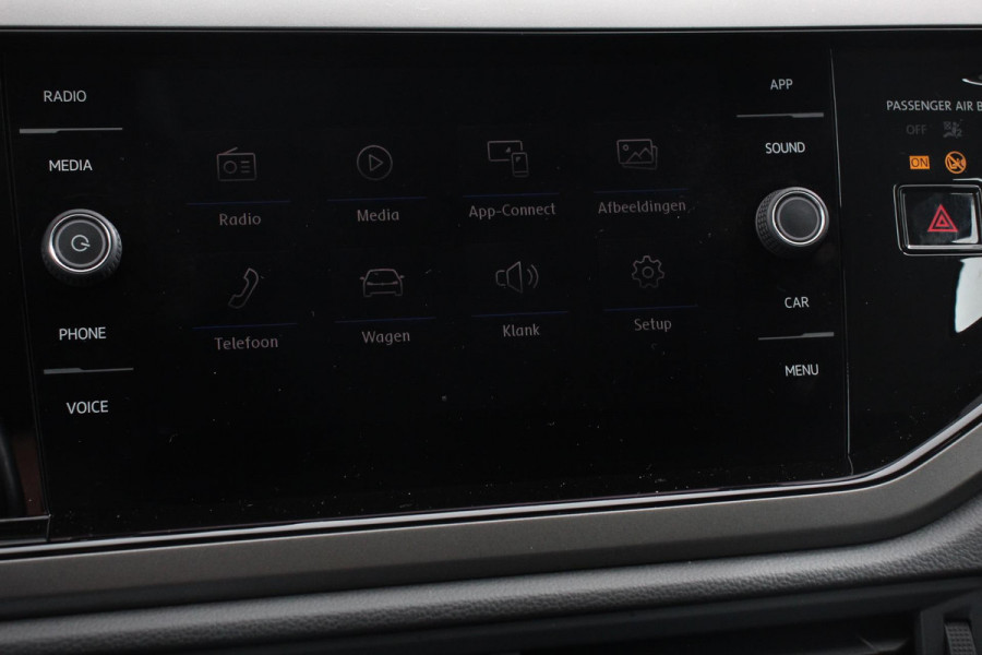 Volkswagen Polo 1.0 TSI DSG Comfortline | Navigatie | App Connect / Apple Carplay / Android Auto | Climate Control | Stoelverwarming | Extra Getint glas