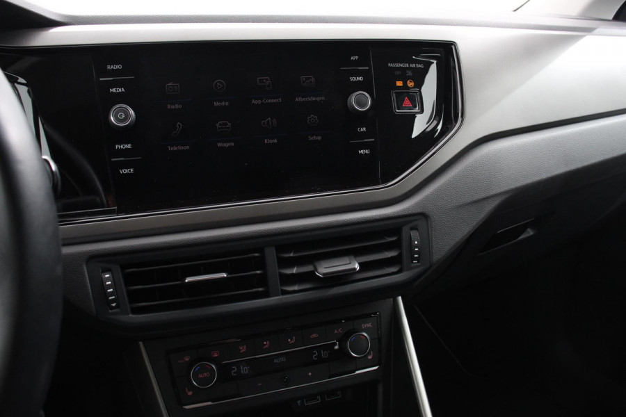 Volkswagen Polo 1.0 TSI DSG Comfortline | Navigatie | App Connect / Apple Carplay / Android Auto | Climate Control | Stoelverwarming | Extra Getint glas