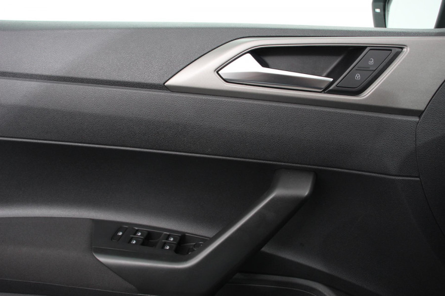 Volkswagen Polo 1.0 TSI DSG Comfortline | Navigatie | App Connect / Apple Carplay / Android Auto | Climate Control | Stoelverwarming | Extra Getint glas