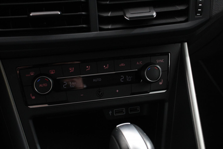 Volkswagen Polo 1.0 TSI DSG Comfortline | Navigatie | App Connect / Apple Carplay / Android Auto | Climate Control | Stoelverwarming | Extra Getint glas