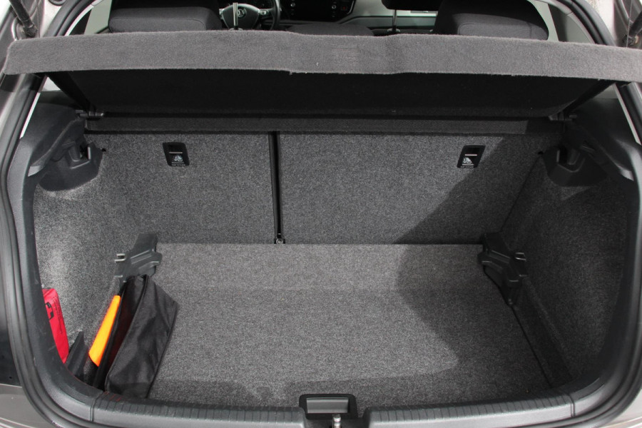 Volkswagen Polo 1.0 TSI DSG Comfortline | Navigatie | App Connect / Apple Carplay / Android Auto | Climate Control | Stoelverwarming | Extra Getint glas
