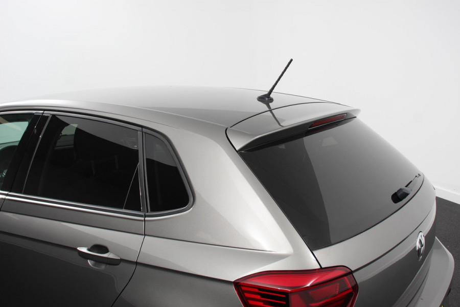 Volkswagen Polo 1.0 TSI DSG Comfortline | Navigatie | App Connect / Apple Carplay / Android Auto | Climate Control | Stoelverwarming | Extra Getint glas