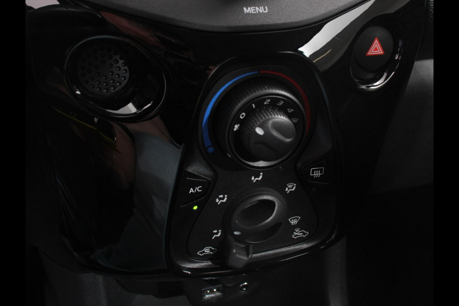 Citroën C1 1.0 VTi Feel | Airco | Bluetooth | Led | DAB | 5 deurs Citroën C1 1.0 VTi Feel | Airco | Bluetooth | Led | DAB | 5 deurs