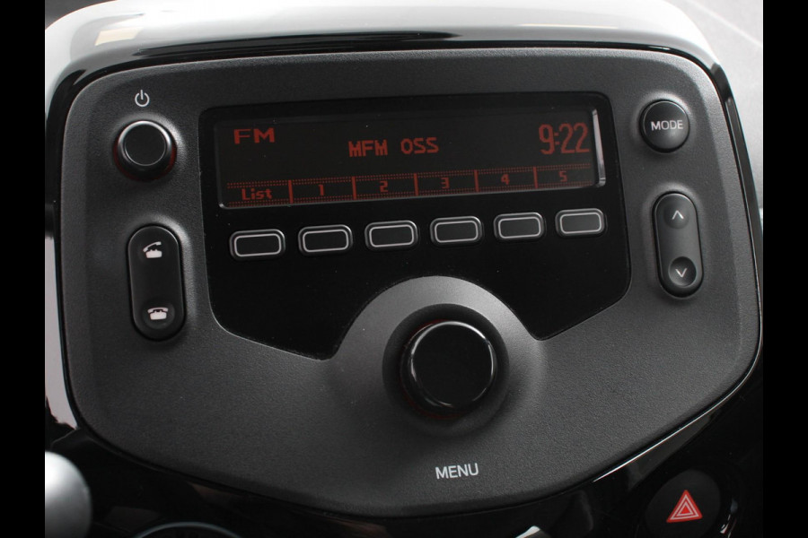 Citroën C1 1.0 VTi Feel | Airco | Bluetooth | Led | DAB | 5 deurs Citroën C1 1.0 VTi Feel | Airco | Bluetooth | Led | DAB | 5 deurs