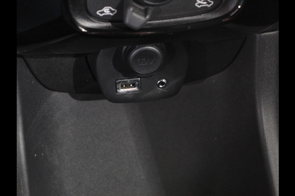 Citroën C1 1.0 VTi Feel | Airco | Bluetooth | Led | DAB | 5 deurs Citroën C1 1.0 VTi Feel | Airco | Bluetooth | Led | DAB | 5 deurs