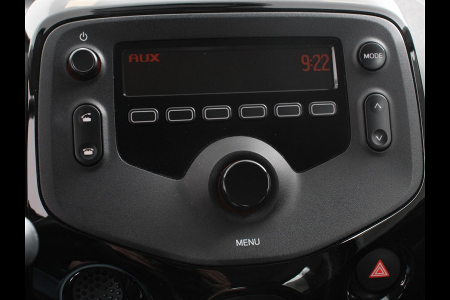 Citroën C1 1.0 VTi Feel | Airco | Bluetooth | Led | DAB | 5 deurs Citroën C1 1.0 VTi Feel | Airco | Bluetooth | Led | DAB | 5 deurs