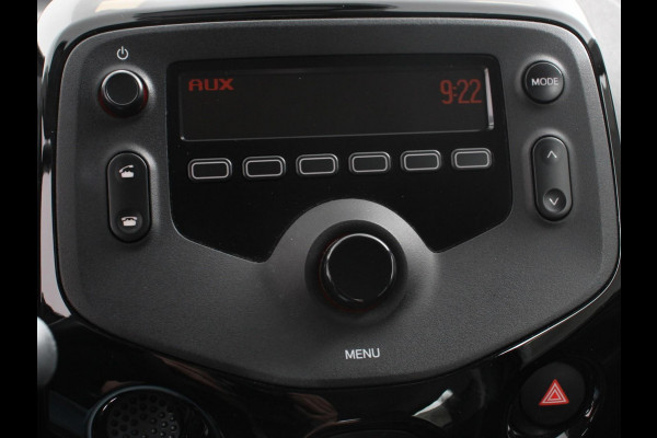 Citroën C1 1.0 VTi Feel | Airco | Bluetooth | Led | DAB | 5 deurs Citroën C1 1.0 VTi Feel | Airco | Bluetooth | Led | DAB | 5 deurs