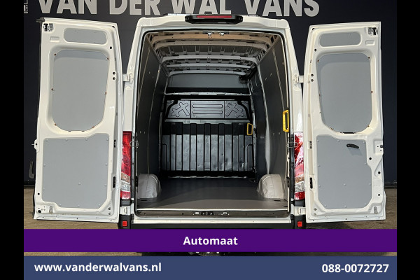 Iveco Daily 35S14V 136pk Automaat 3500kg Trekhaak L2H2 Euro6 Airco | Camera | Navigatie LED, Cruiscontrol, Chauffeursstoel, Bijrijdersbank