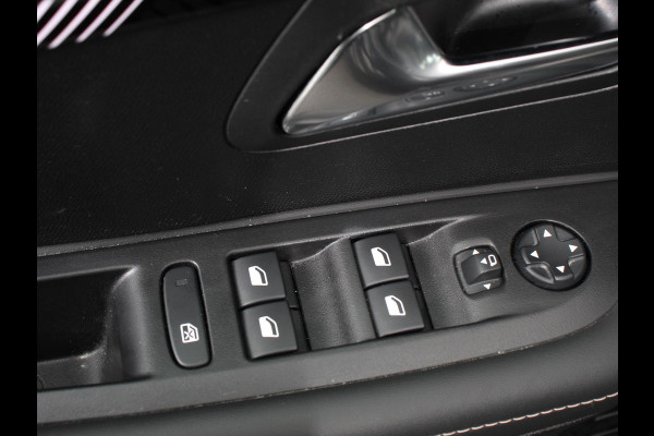 Peugeot 208 Hybrid 100 Automaat Allure Navigatie Apple Carplay/ Android Auto Camera Parkeersensoren Adaptive Cruise Control Stoelverwarming Ledverlichting Climate control