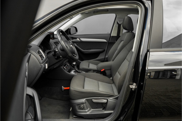 Audi Q3 1.4 TFSI S-Line Pano Xenon Trekhaak