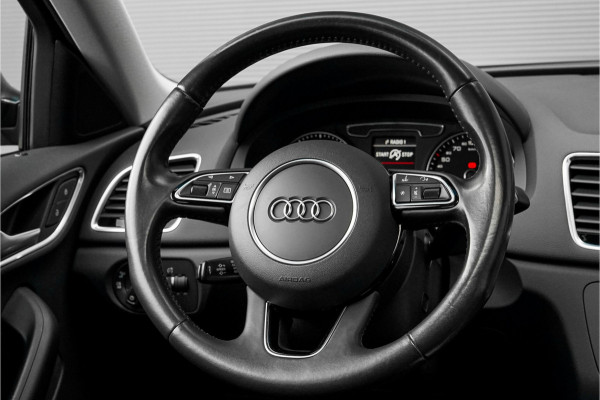 Audi Q3 1.4 TFSI S-Line Pano Xenon Trekhaak