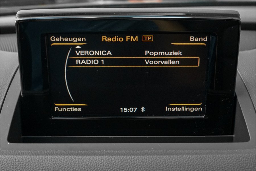 Audi Q3 1.4 TFSI S-Line Pano Xenon Trekhaak