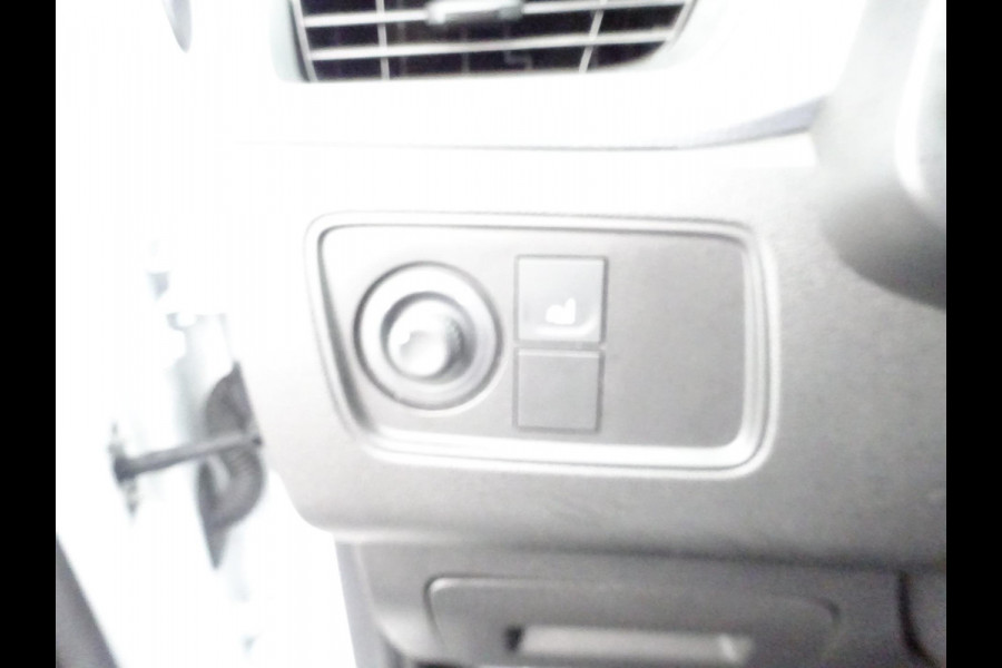 Renault Express 1.5 dCi 45 x VOORRAAD EU6 GROOT NAVI AIRCO CRUISE CONTROL PDC Renault Express 1.5 dCi 45 x VOORRAAD EU6 GROOT NAVI AIRCO CRUISE CONTROL PDC