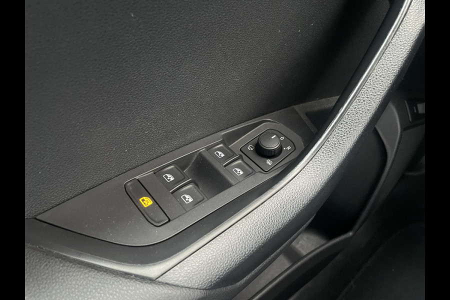 Škoda Karoq 1.5 TSI ACT Style | Elek. Trekhaak | LED | Navi | Carplay | Camera | Virtual Cockpit