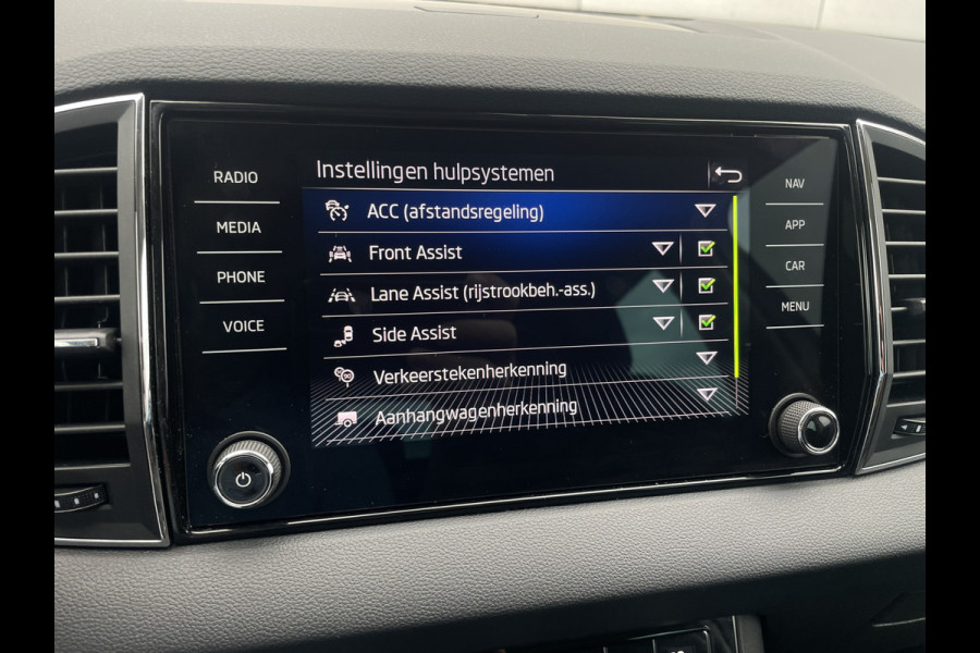 Škoda Karoq 1.5 TSI ACT Style | Elek. Trekhaak | LED | Navi | Carplay | Camera | Virtual Cockpit
