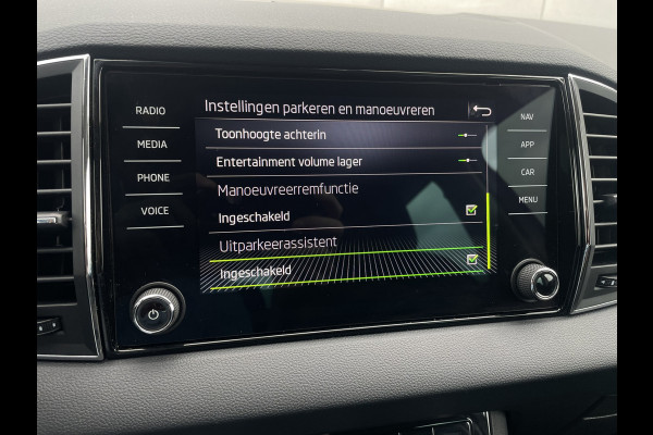Škoda Karoq 1.5 TSI ACT Style | Elek. Trekhaak | LED | Navi | Carplay | Camera | Virtual Cockpit