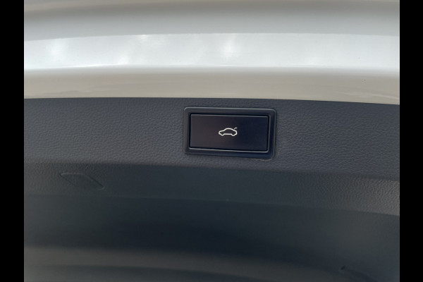 Škoda Karoq 1.5 TSI ACT Style | Elek. Trekhaak | LED | Navi | Carplay | Camera | Virtual Cockpit