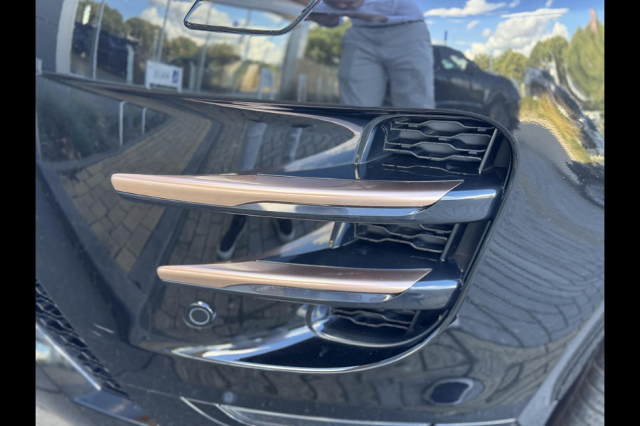 Land Rover Range Rover Evoque P300e AWD Autobiography