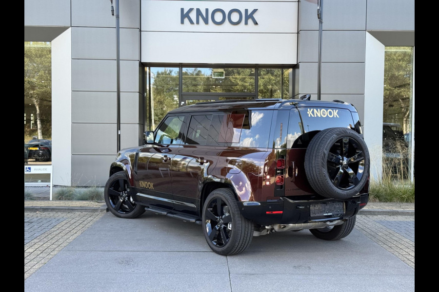 Land Rover Defender 110 P300e 110 Sedona Edition
