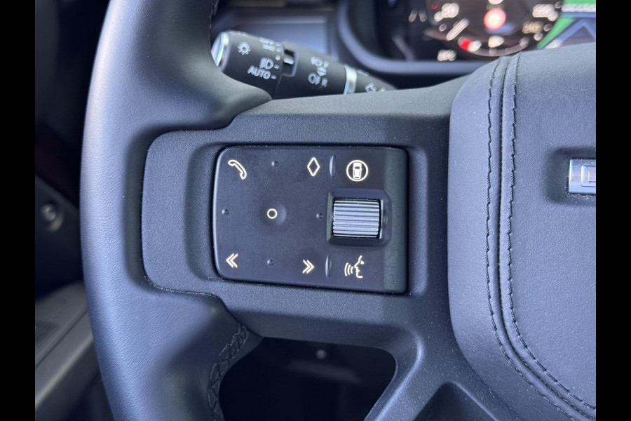 Land Rover Defender 110 P300e 110 Sedona Edition