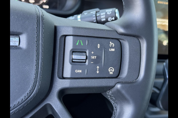 Land Rover Defender 110 P300e 110 Sedona Edition