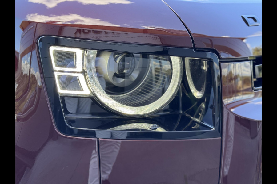 Land Rover Defender 110 P300e 110 Sedona Edition