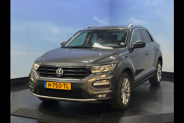 Volkswagen T-Roc 1.0 TSI Style Business Navi | Clima | Cruise | PDC | Trekhaak