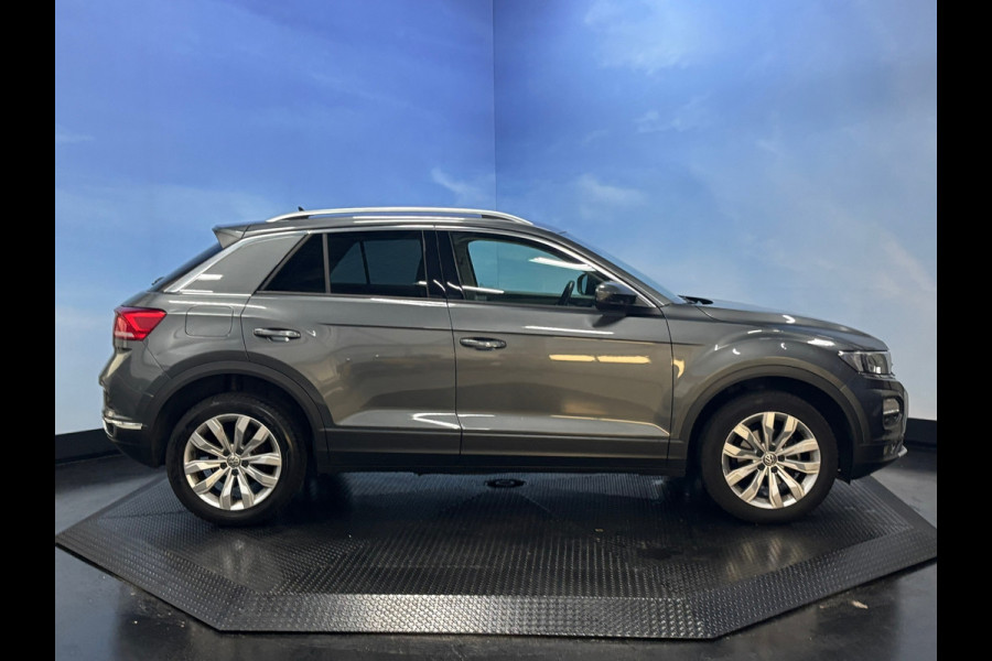 Volkswagen T-Roc 1.0 TSI Style Business Navi | Clima | Cruise | PDC | Trekhaak