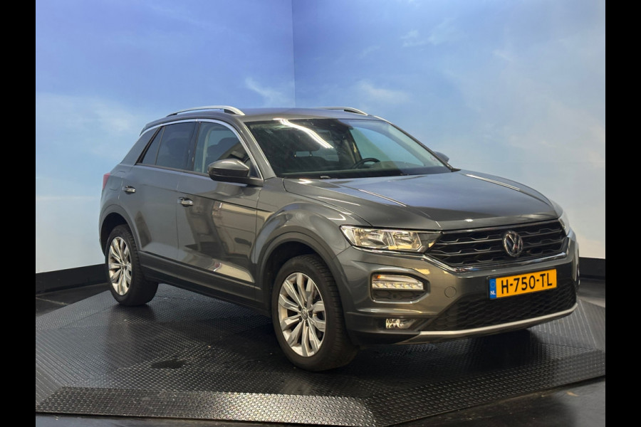 Volkswagen T-Roc 1.0 TSI Style Business Navi | Clima | Cruise | PDC | Trekhaak