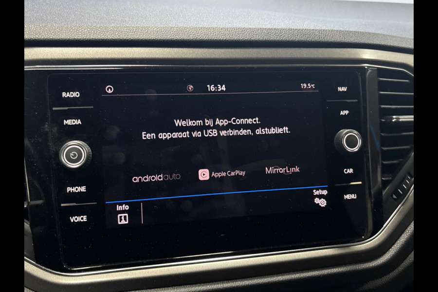 Volkswagen T-Roc 1.0 TSI Style Business Navi | Clima | Cruise | PDC | Trekhaak
