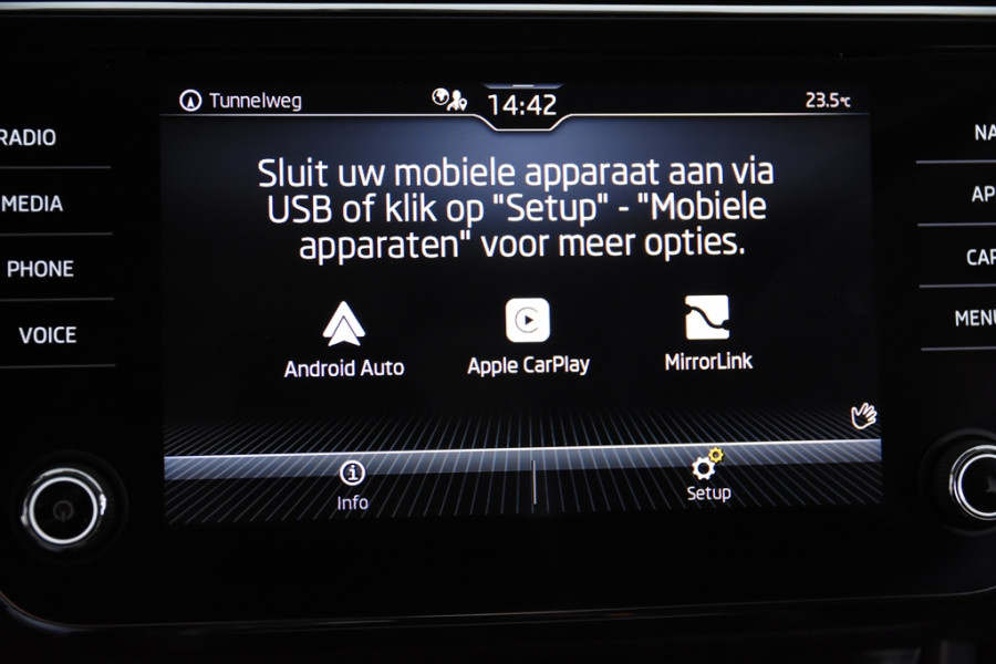 Škoda Superb 1.5 TSI ACT Ambition *1ste Eigenaar*Navigatie*PDC*