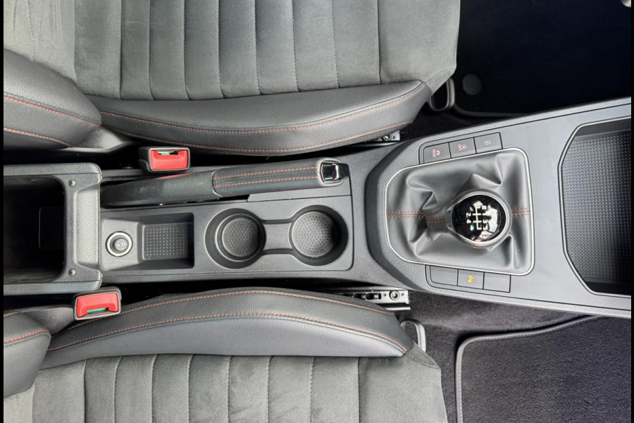 Seat Ibiza 1.0 EcoTSI FR Business Connect Climate control Adaptive cruise Navigatie Apple / Android DAB Digitaal dashboard