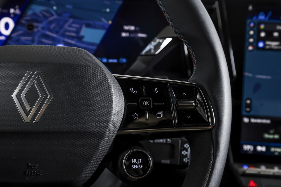 Renault Austral 1.2 E-Tech full hybrid 200 techno esprit Alpine | Dig. Cockpit | Adapt. Cruise | Stoel-+Voorruitverw. | PDC | Camera | NAV + App. Connect | ECC | DAB | LM 20" | 7675