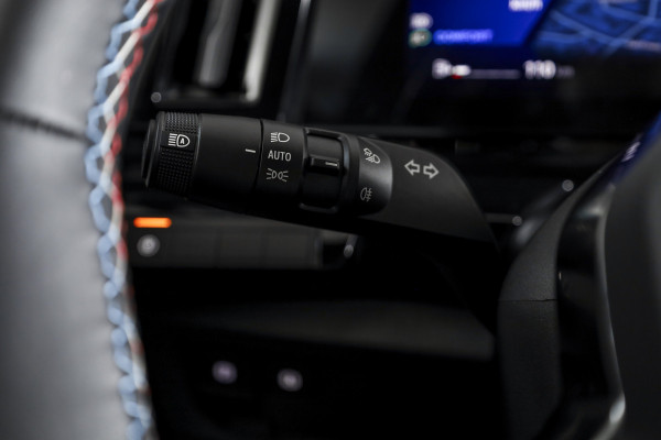 Renault Austral 1.2 E-Tech full hybrid 200 techno esprit Alpine | Dig. Cockpit | Adapt. Cruise | Stoel-+Voorruitverw. | PDC | Camera | NAV + App. Connect | ECC | DAB | LM 20" | 7675