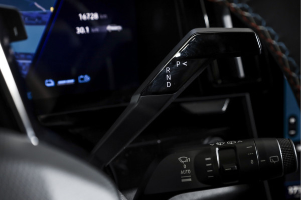 Renault Austral 1.2 E-Tech full hybrid 200 techno esprit Alpine | Dig. Cockpit | Adapt. Cruise | Stoel-+Voorruitverw. | PDC | Camera | NAV + App. Connect | ECC | DAB | LM 20" | 7675