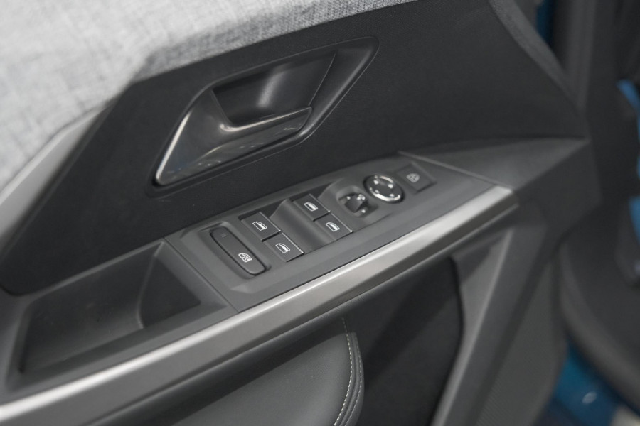 Peugeot 3008 Hybrid 136 e-DSC6 GT | Camera | Adaptieve Cruise Control | Elektronische Kofferklep | Stoelverwarming | Apple Carplay