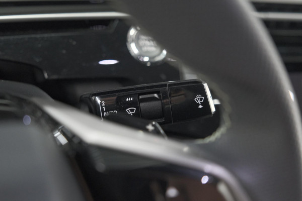 Peugeot 3008 Hybrid 136 e-DSC6 GT | Camera | Adaptieve Cruise Control | Elektronische Kofferklep | Stoelverwarming | Apple Carplay