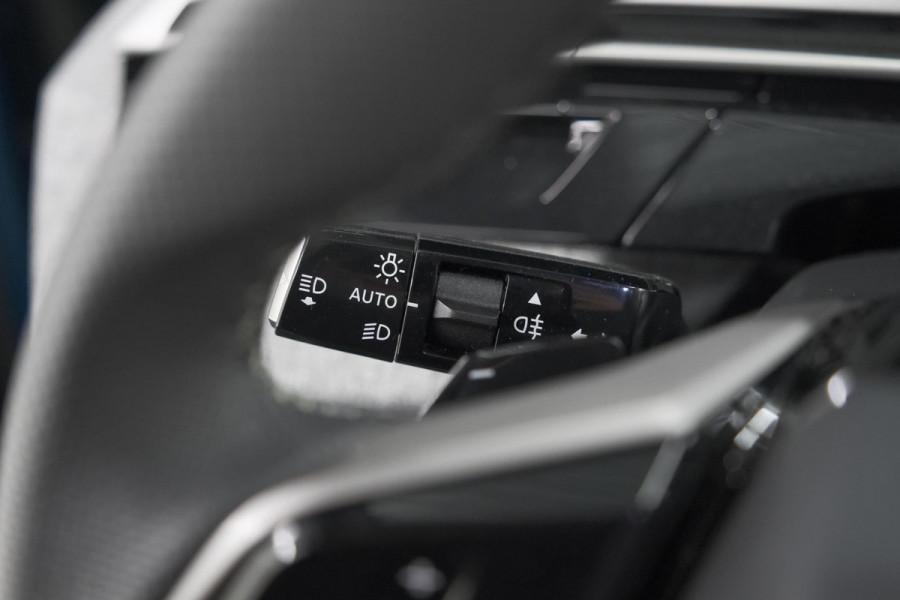Peugeot 3008 Hybrid 136 e-DSC6 GT | Camera | Adaptieve Cruise Control | Elektronische Kofferklep | Stoelverwarming | Apple Carplay