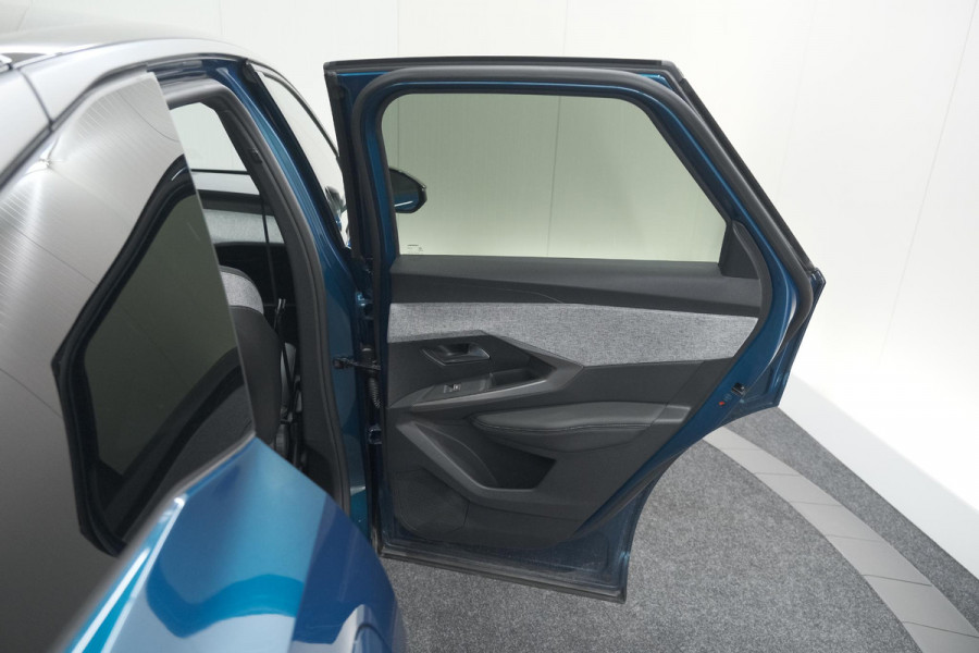 Peugeot 3008 Hybrid 136 e-DSC6 GT | Camera | Adaptieve Cruise Control | Elektronische Kofferklep | Stoelverwarming | Apple Carplay