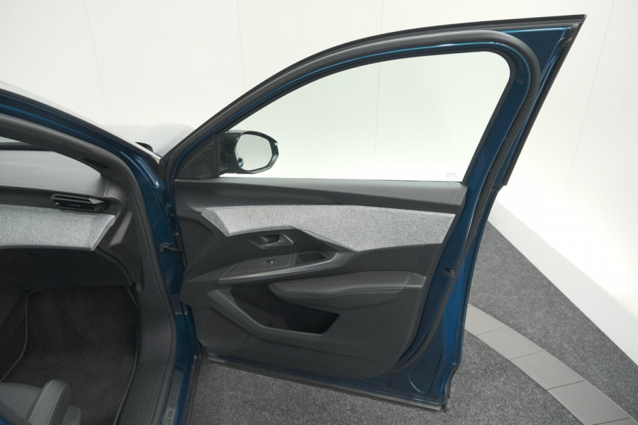 Peugeot 3008 Hybrid 136 e-DSC6 GT | Camera | Adaptieve Cruise Control | Elektronische Kofferklep | Stoelverwarming | Apple Carplay