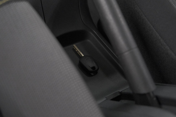 Citroën C3 PureTech 82 S&S Feel Edition | Apple Carplay | Parkeersensoren | Stoelverwarming | Climate Control
