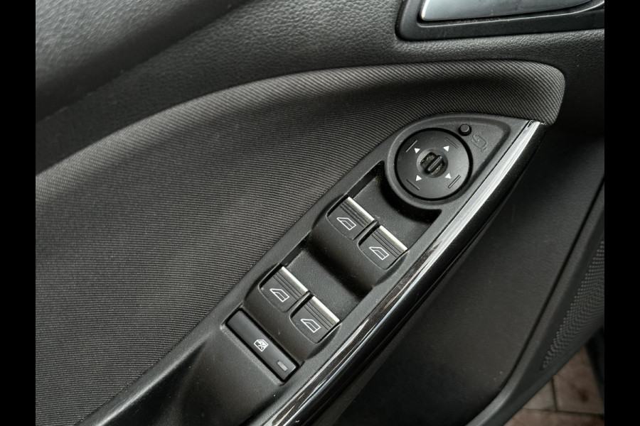 Ford FOCUS Wagon 1.0 Titanium Keyless Cruise Control Stoelverw. Navi PDC 16''LM