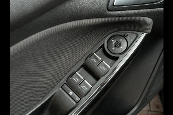 Ford FOCUS Wagon 1.0 Titanium Keyless Cruise Control Stoelverw. Navi PDC 16''LM