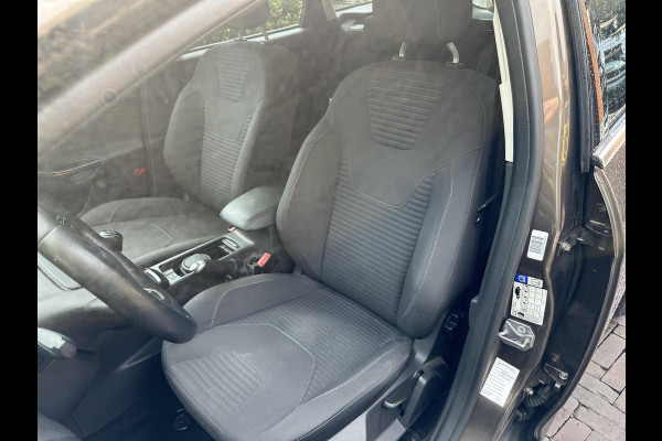 Ford FOCUS Wagon 1.0 Titanium Keyless Cruise Control Stoelverw. Navi PDC 16''LM