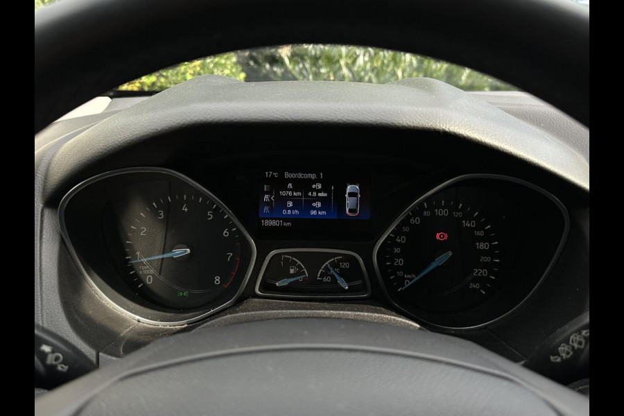Ford FOCUS Wagon 1.0 Titanium Keyless Cruise Control Stoelverw. Navi PDC 16''LM