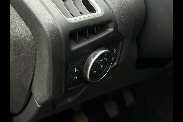 Ford FOCUS Wagon 1.0 Titanium Keyless Cruise Control Stoelverw. Navi PDC 16''LM